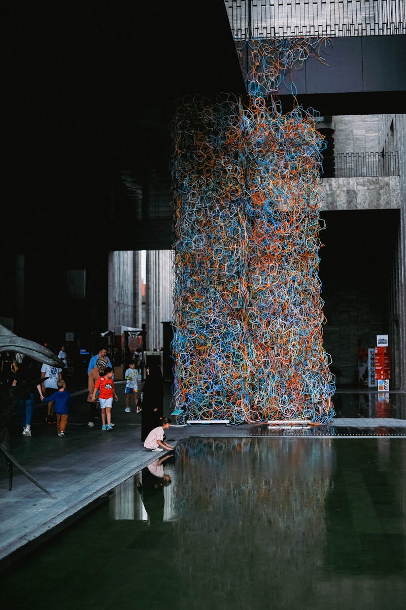 李昢亞洲最全面回顧展於M+開幕：一場關於當代藝術生態的深層對話